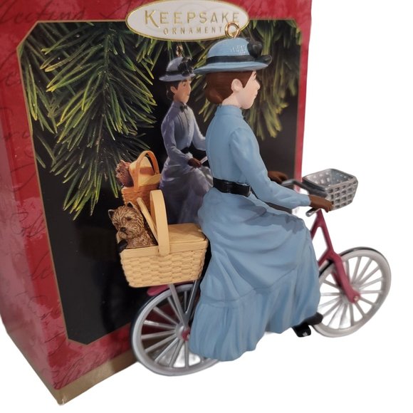 HALLMARK Miss Gulch Wizard of OZ 1997 Keepsake Ornament Handcrafted Collectible - Picture 2 of 4